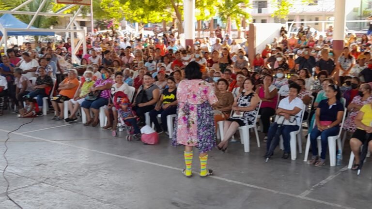 GRAN FESTEJO DE DÍA DE LAS MADRES EN LA PRIMERO DE MAYO DE PUEBLO VIEJO