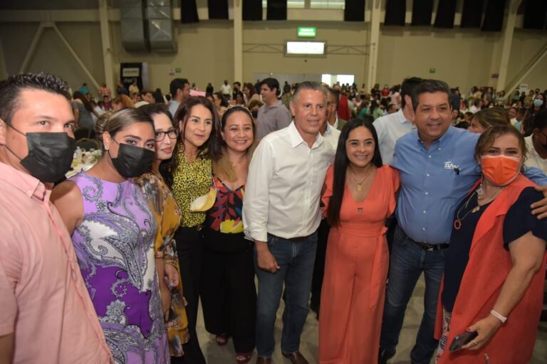 Reconocen Gobierno Estatal y Municipal al Magisterio en Tampico