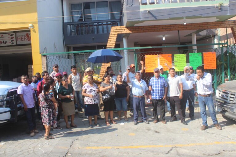 Se manifiestan antorchistas en el Juzgado Mixto de Primera Instancia