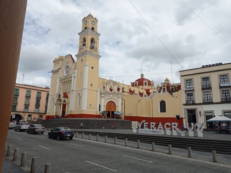 Iglesia Católica convoca a un diálogo nacional para alcanzar la paz en el país