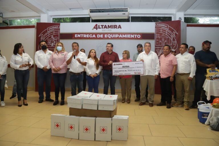 ENTREGA ARMANDO MARTÍNEZ EQUIPAMIENTO AL SUTRA