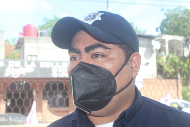 Supervisan que motociclistas utilizan casco