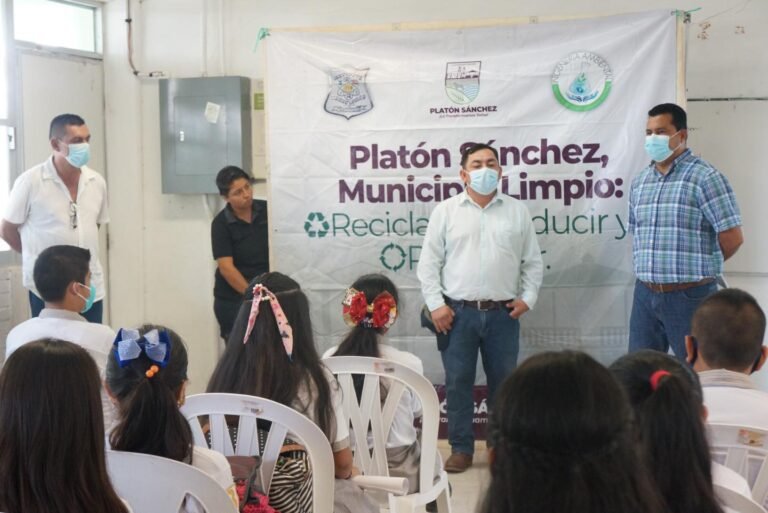 CONCIENTIZAN A ESTUDIANTES SOBRE EL MANEJO DE RESIDUOS SÓLIDOS