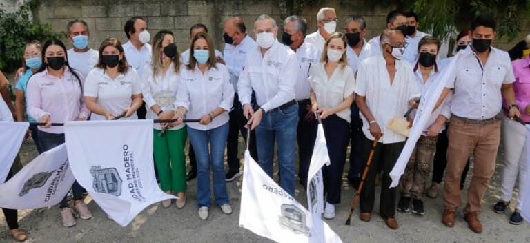 Con obra pública llevan bienestar a las colonias maderenses