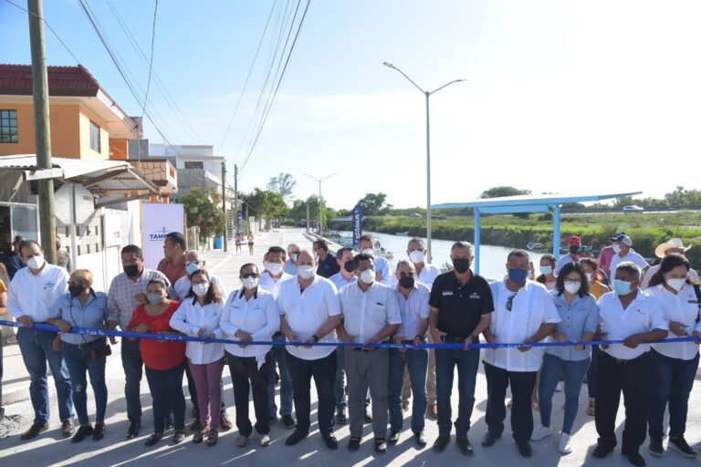 Entrega Chucho Nader Obra de Infraestructura Vial y Turística en Tancol