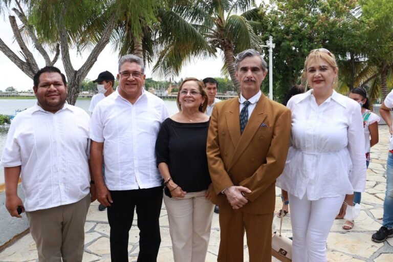 RECIBE ARMANDO MARTÍNEZ AL ACTOR HUMBERTO ZURITA 