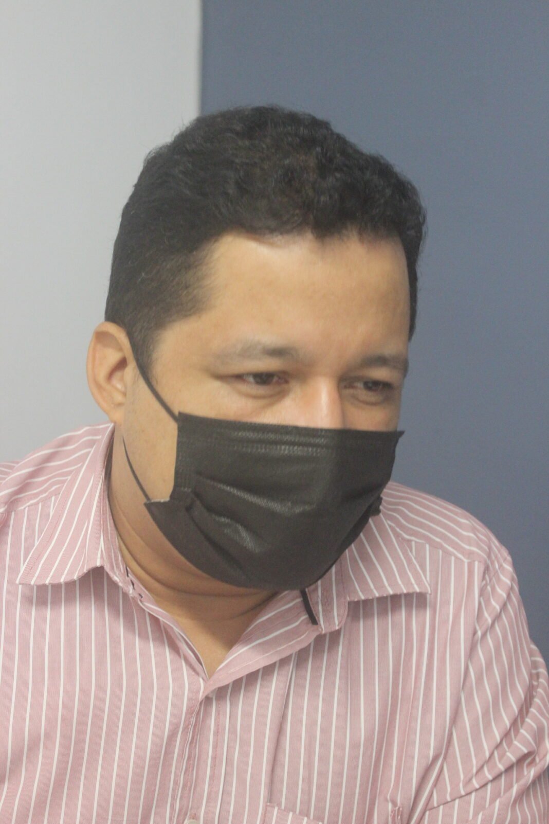 Trabajan en la eliminación de criaderos de moscos