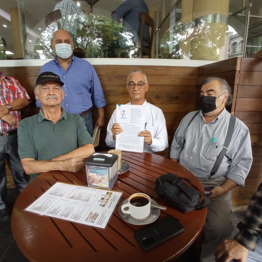 Gobierno de Cuitláhuac  sigue sin pagar adeudos a empresarios