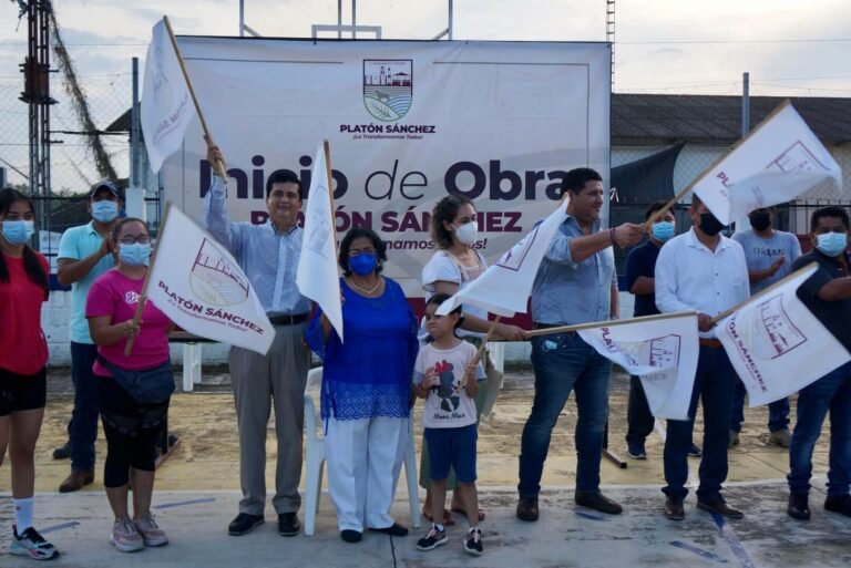 INICIAN TECHADO DE ESPACIO DEPORTIVO EN PLATON SANCHEZ