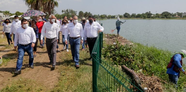 Inaugura Adrián Oseguera cercado perimetral de laguna Nuevo Amanecer