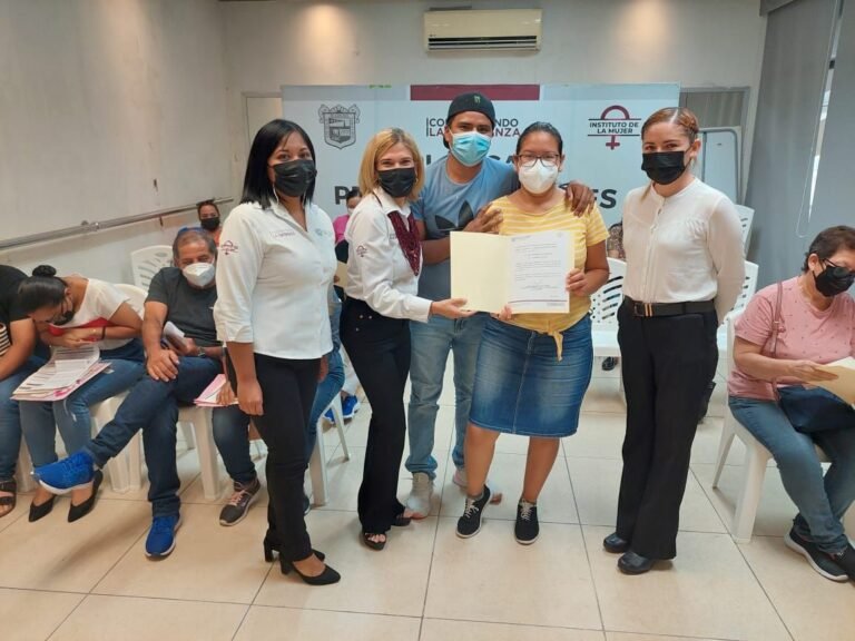 Imparte el Instituto de la Mujer de Ciudad Madero Pláticas Prematrimoniales