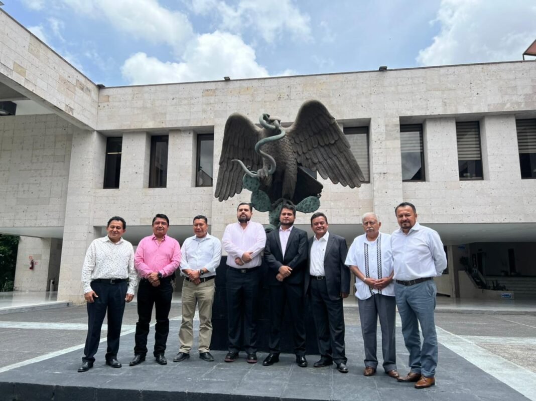 VISITO EL CONGRESO EL ALCALDE DE TEMPOAL 