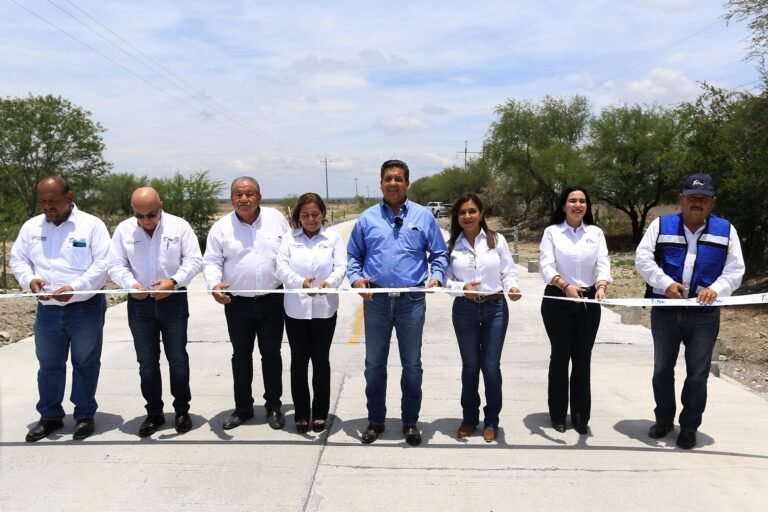 Rehabilita GobTam más de 1,500 kilómetros de caminos rurales