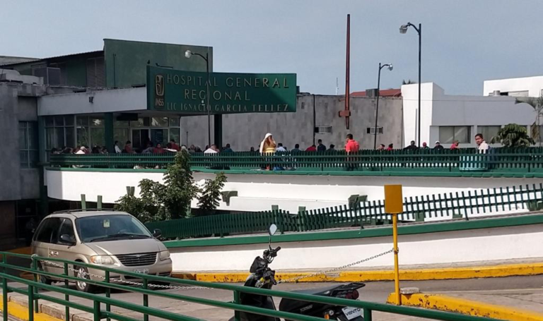 Denuncian millonario desvío de recursos en medicinas en el IMSS