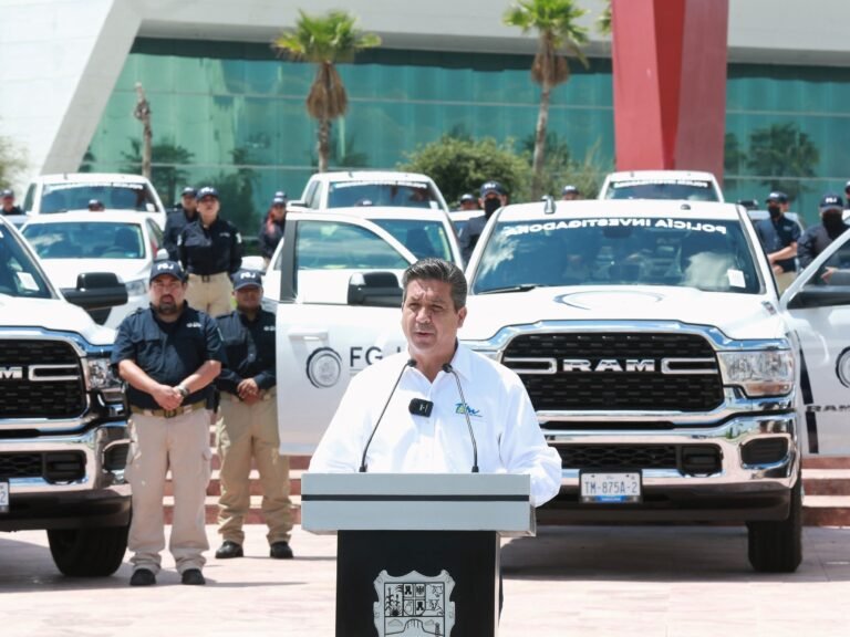Entrega Gobernador Francisco Cabeza de Vaca unidades a la Fiscalía General de Justicia de Tamaulipas