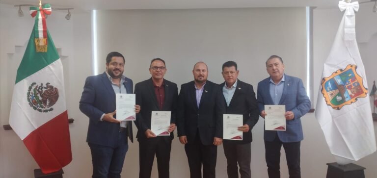 Entregan nombramientos en la Secretaría General de Gobierno