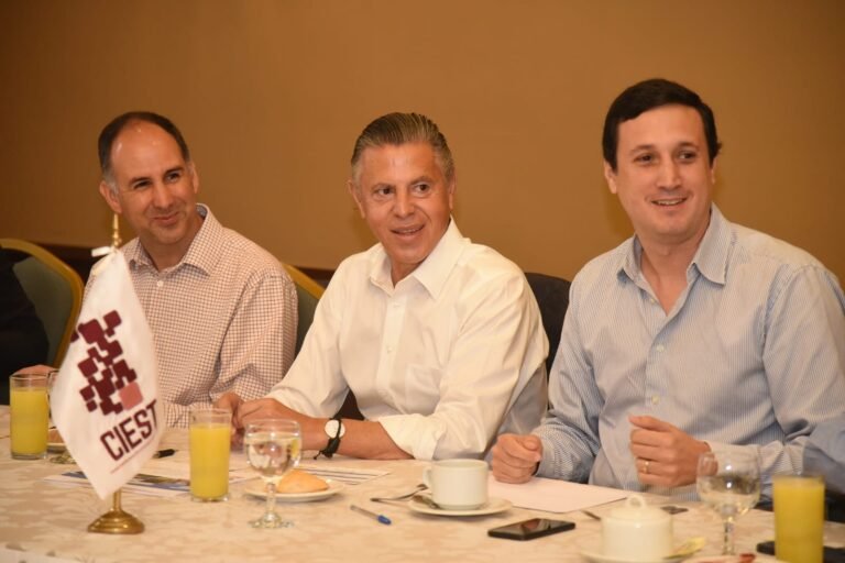 Presenta Chucho Nader Proyectos de Desarrollo Turístico y Cultural a Sector Empresarial