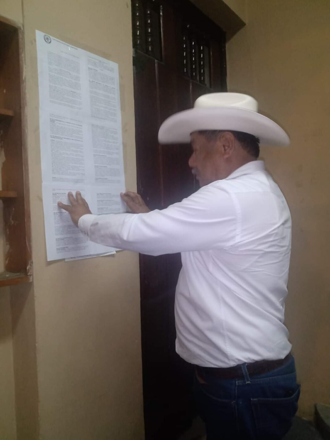 Renuncia Manuel Guerrero al cargo de delegado con funciones de presidente de la Liga de Comunidades Agrarias 