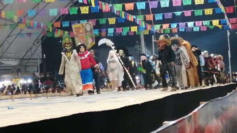 Preservan la tradición de xantolo
