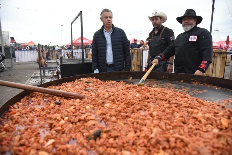 Inaugura Chucho Nader Campeonato Nacional Parrillero