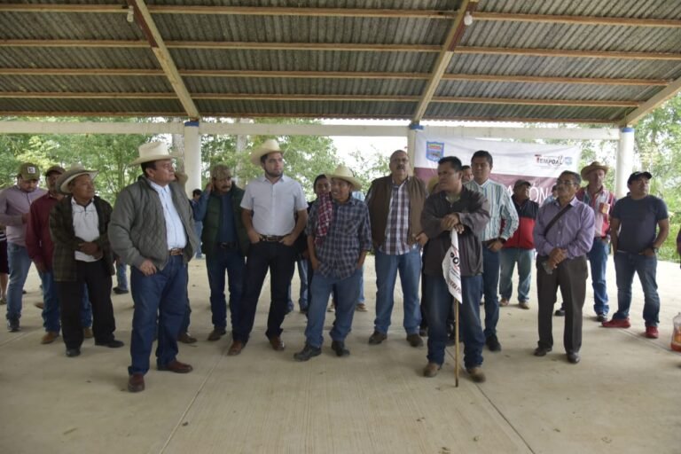 ATIENDEN NECESIDADES DE LAS COMUNIDADES EN TEMPOAL 