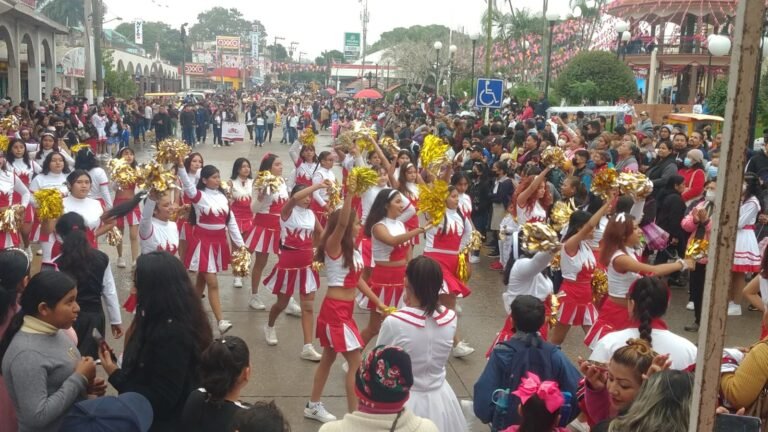 ENTUSIASTA CELEBRACION DEL 112 ANIVERSARIO  DE LA REVOLUCION EN PUEBLO VIEJO 