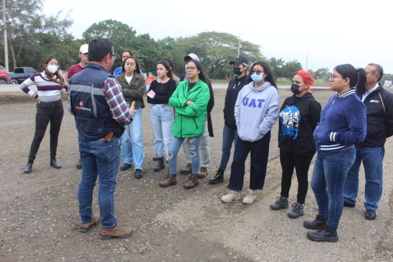 ALUMNOS DE LA FADU RECORREN AMPLIACION DE LA CARRETERA TUXPAN – TAMPICO&nbsp;