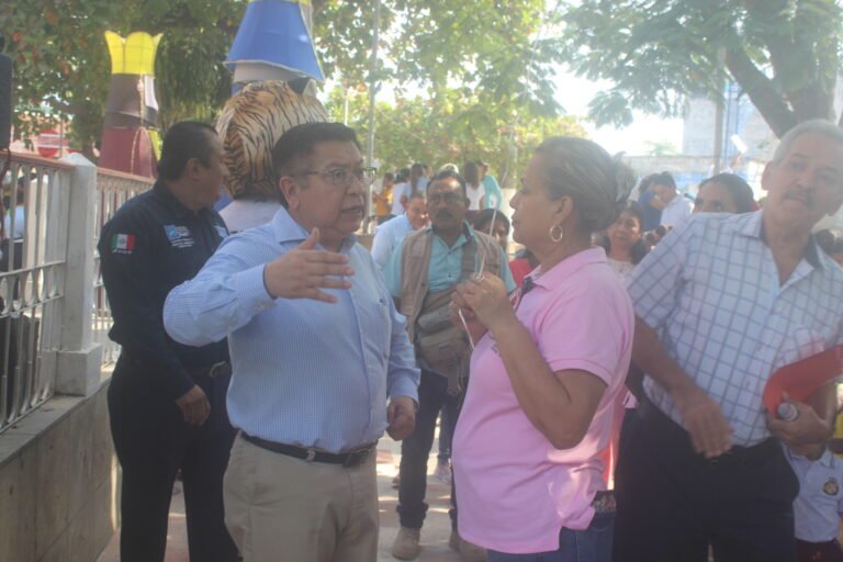 Respalda ayuntamiento de Tantoyuca a instituciones educativas