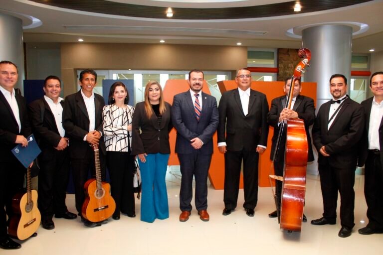 Destaca rector logros académicos de la Facultad de Música de la UAT