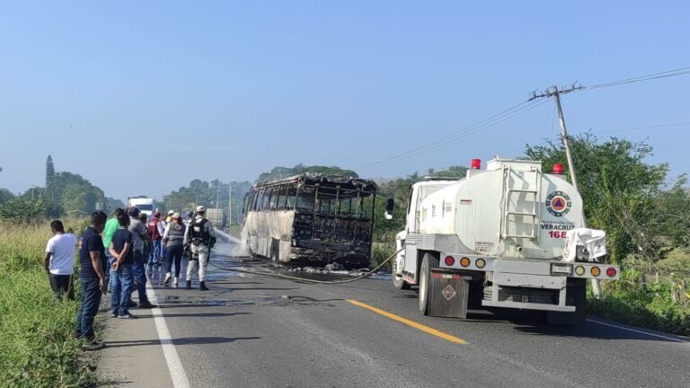Se Incendió Autobús Con 39 Pasajeros en la Tuxpan-Tampico;&nbsp; Se Salvan de Milagro&nbsp;&nbsp;&nbsp;&nbsp;&nbsp;&nbsp;&nbsp;&nbsp;&nbsp;&nbsp;&nbsp;&nbsp;&nbsp;&nbsp;&nbsp;&nbsp;&nbsp;&nbsp;&nbsp;&nbsp;&nbsp;&nbsp;&nbsp;&nbsp;&nbsp;&nbsp;&nbsp;&nbsp;&nbsp;&nbsp;&nbsp;&nbsp;&nbsp;&nbsp;&nbsp;&nbsp;&nbsp;&nbsp;&nbsp;&nbsp;&nbsp;&nbsp;&nbsp;&nbsp;&nbsp;&nbsp;&nbsp;&nbsp;&nbsp;&nbsp;&nbsp;&nbsp;&nbsp;&nbsp;&nbsp;&nbsp;&nbsp;&nbsp;&nbsp;&nbsp;&nbsp;&nbsp;&nbsp;&nbsp;&nbsp;&nbsp;&nbsp;&nbsp;&nbsp;&nbsp;&nbsp;&nbsp;&nbsp;&nbsp;&nbsp;&nbsp;&nbsp;&nbsp;&nbsp;&nbsp;&nbsp;&nbsp;&nbsp;&nbsp;&nbsp;&nbsp;&nbsp;&nbsp;&nbsp;&nbsp;&nbsp;&nbsp;&nbsp;&nbsp;&nbsp;&nbsp;&nbsp;&nbsp;&nbsp;&nbsp;&nbsp;&nbsp;&nbsp;&nbsp;&nbsp;&nbsp;&nbsp;&nbsp;&nbsp;