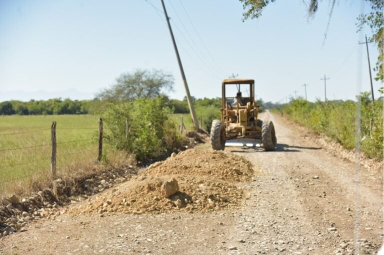 ACELERAN REHABILITACION DE CAMINOS RURALES EN TEMPOAL&nbsp;