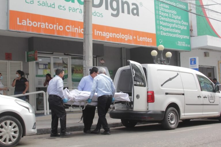 Muere de Infarto en Laboratorio de Análisis Clínicos&nbsp;