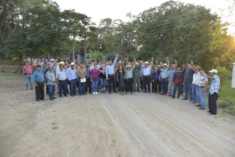 AGRADECEN A ALCALDE REHABILITACION DE CAMINO EN POCHUCO, TEMPOAL&nbsp;