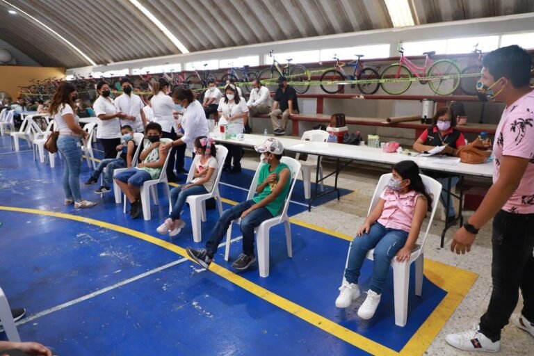 VACUNAN CONTRA COVID – 19 A NIÑAS Y NIÑOS DE 5 A 11 AÑOS EN ALTAMIRA