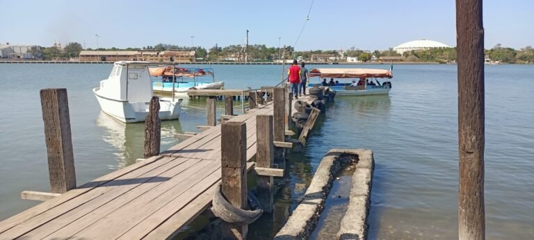 EXHORTA VALERIA NIETO AL DIALOGO  A LANCHEROS DEL PASO DEL ZACATE