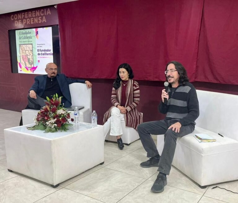 PRESENTA PEDRO SALMERÓN SU MÁS RECIENTE LIBRO EN ALTAMIRA