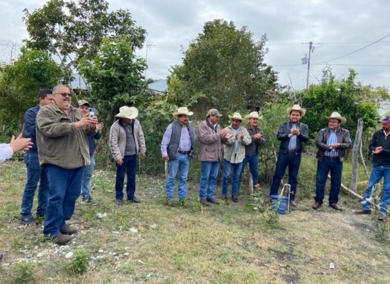 AGRADECEN A ALCALDE INTRODUCCIÓN DE AGUA POTABLE A COMUNIDADES RURALES DE TEMPOAL