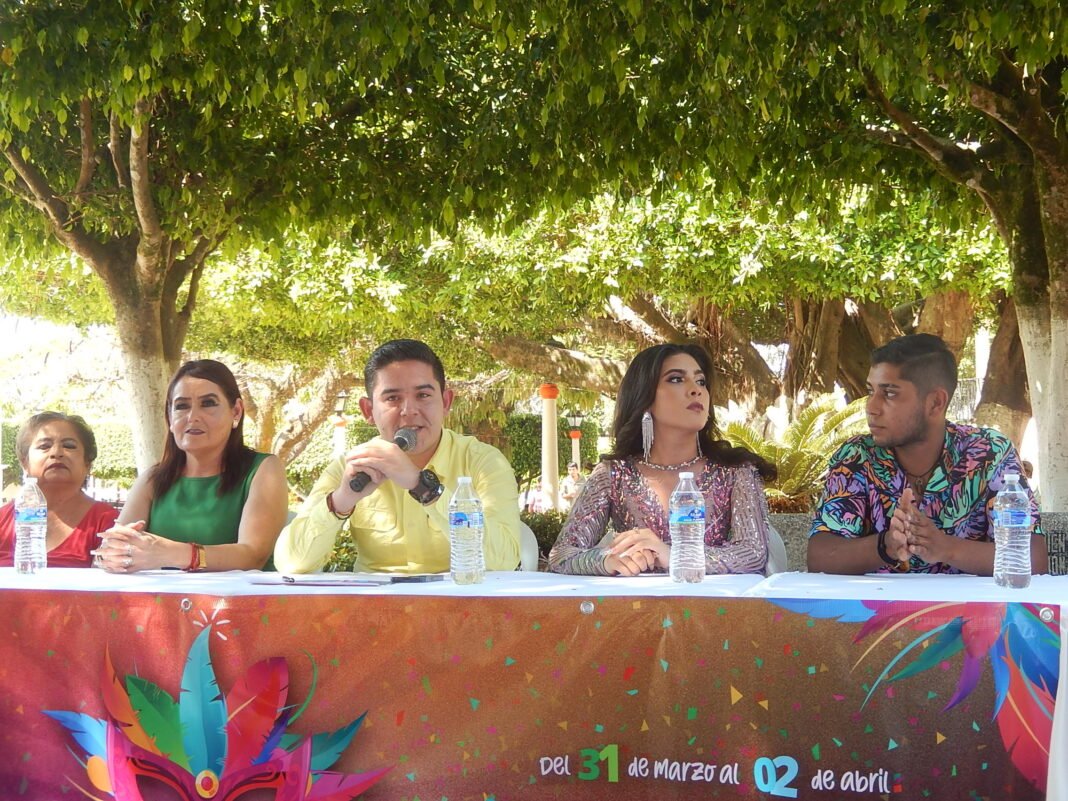 ANUNCIA NÉSTOR SOSA PEÑA PRÓXIMO CARNAVAL EN CHONTLA.