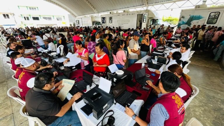 Da Registro Civil casi 8 mil 500 servicios en brigadas de fin de semana; seguirá siendo el mejor del país