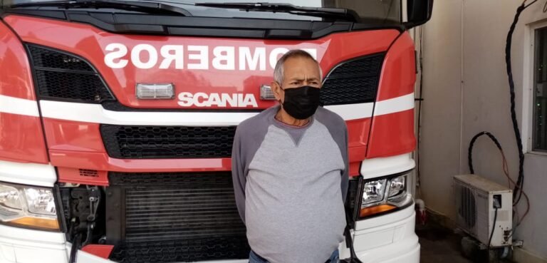 Rescatan bomberos del frío a siete personas de Ciudad Madero 