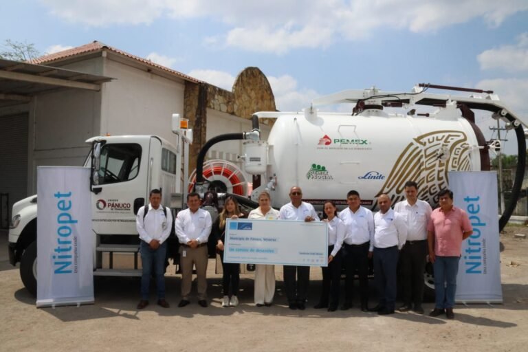 Recibe Pánuco donación de un Vactor para atender necesidades del municipio