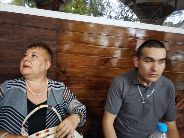 Policías municipales agreden a embarazada y le provocan aborto; su esposo es intimidado para que no denuncie 