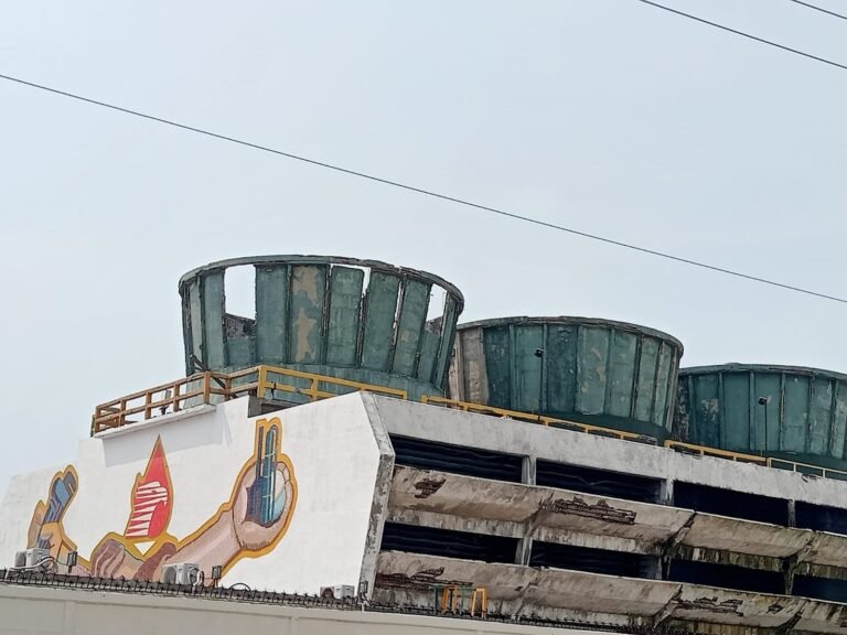 REFINERIA MADERO SINONIMO DE CONTAMINACION; VECINOS