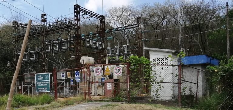 Intensa lluvia deja varias comunidades sin electricidad