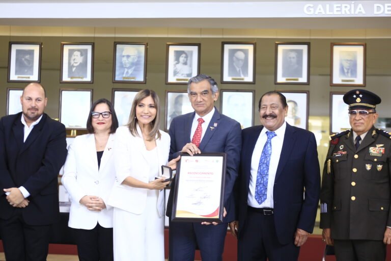 Es Américo «un amigo de los maestros»: SNTE