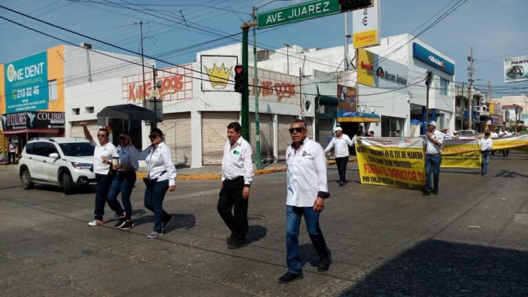 Marchan empleados del ITCM exigen al director cumplir acuerdos