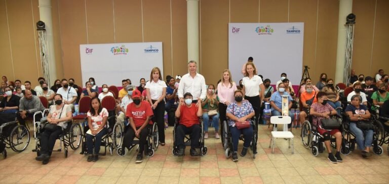 Chucho Nader y Aída Féres de Nader Encabezan nueva Entrega de Apoyos y aparatos Funcionales