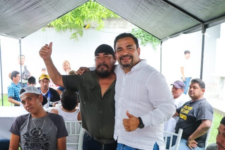 AYUNTAMIENTO FESTEJA A TRABAJADORES DE LA CONSTRUCCIÓN.