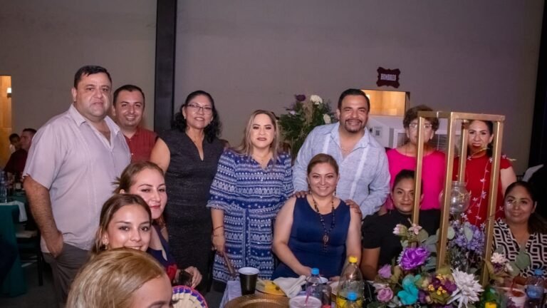 FESTEJARON A LOS MAESTROS DE EL HIGO CON AMENO CONVIVIO