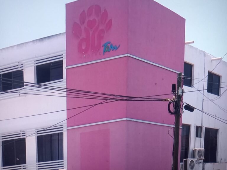 Explota Transformador y Deja Sin Servicio a Clínica del DIF de Madero